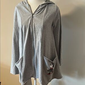 Disney’s Minnie Mouse Gray Oversized Zip up Hoodie Jacket. Size Medium